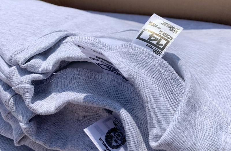 gray t-shirt
